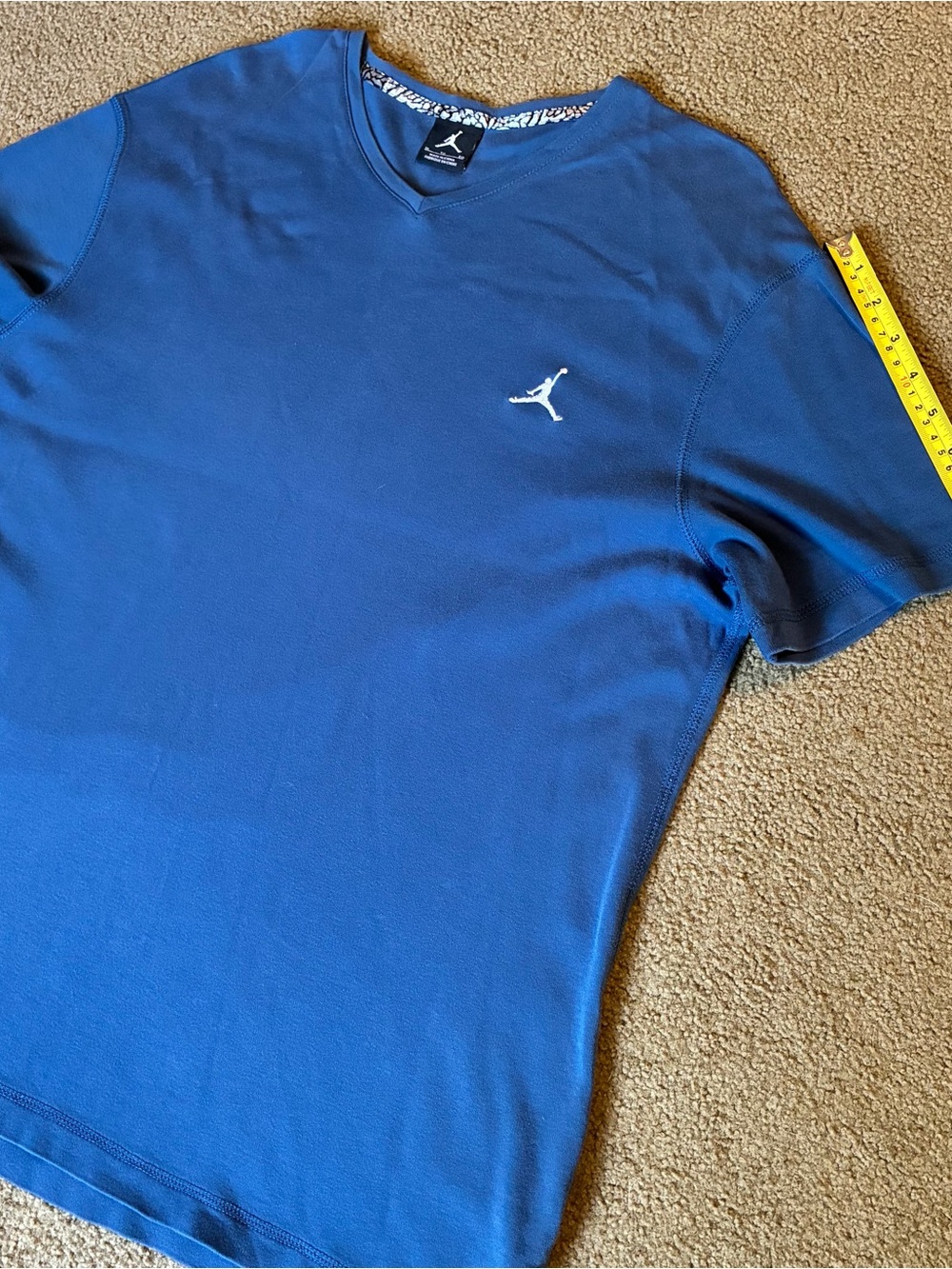 Jordan Tshirt Mens XL Blue Jumpman Logo Vneck Athletic Gym Basketball Tee - Picture 6 of 12